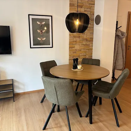 Apartment Ruhiges City-zuhause Im Herzen Von